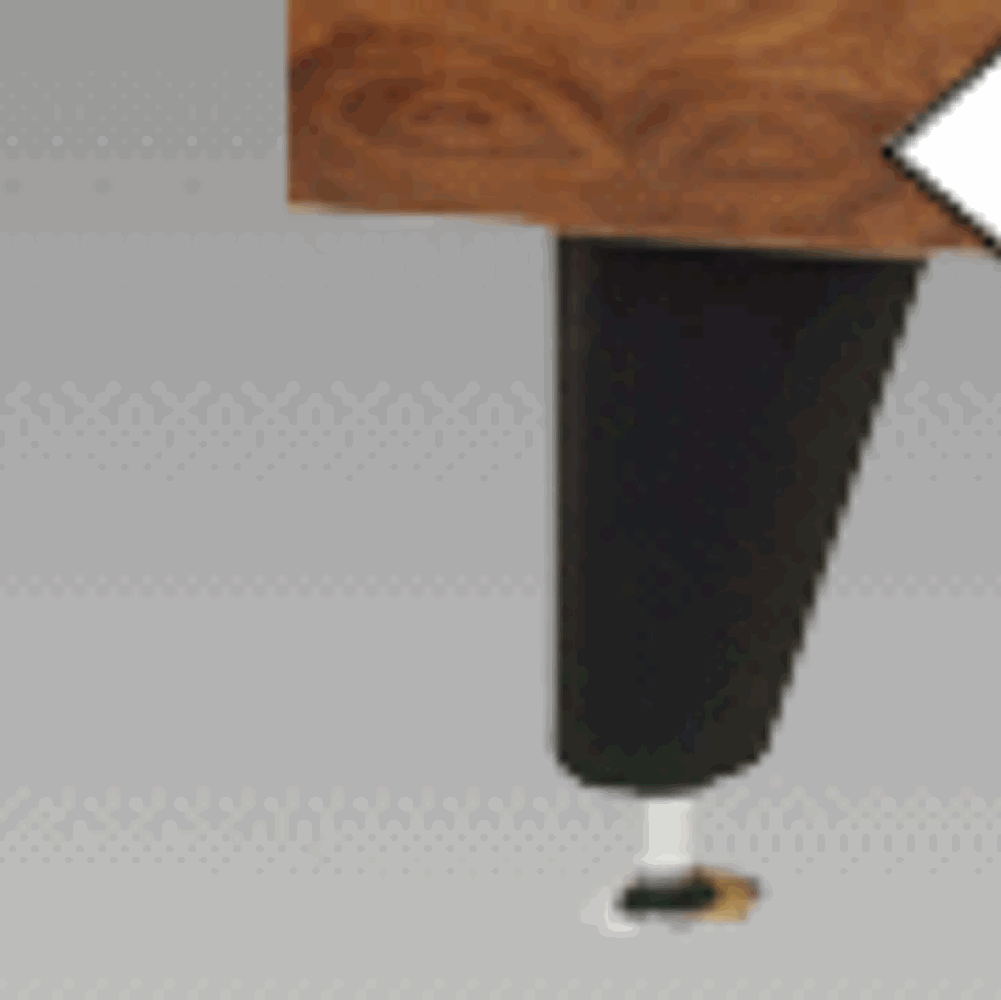 Slanted, strong legs for perfect stability